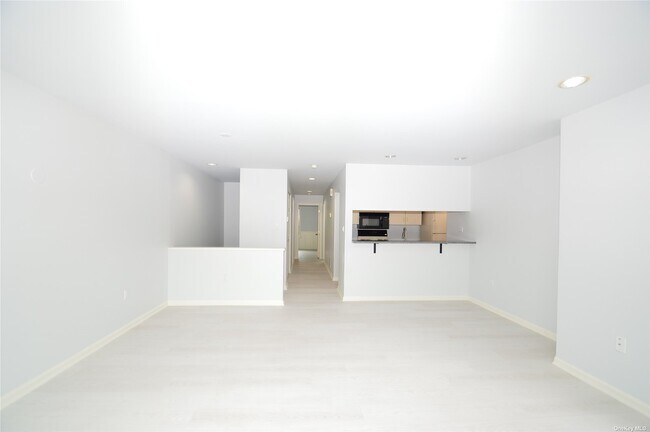 Foto del edificio - 241 Oak Park Dr