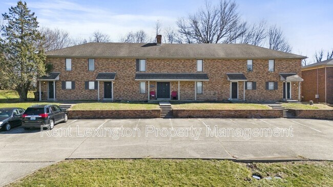 Foto del edificio - 1649 Foxhaven Dr