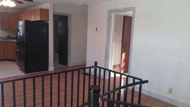 Foto del edificio - 273 Holly Rd