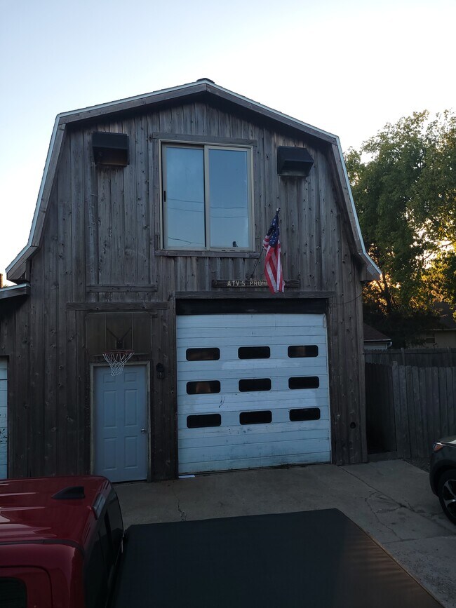 2 story huge garage! Storage on 2nd floor! - 1007 Velp Ave