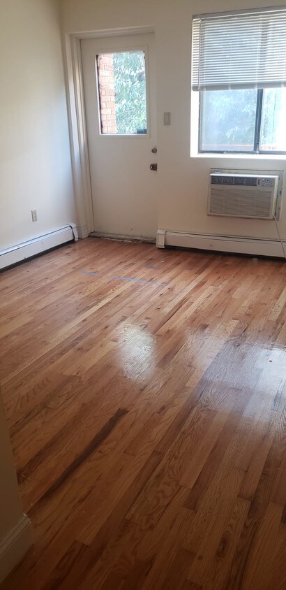 Foto principal - 34-50 28th St