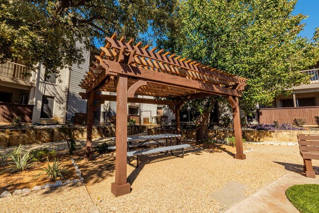 _ACTUALIZADO_Crosby-EXT-013-12022025-S - z - Historical - The Crosby