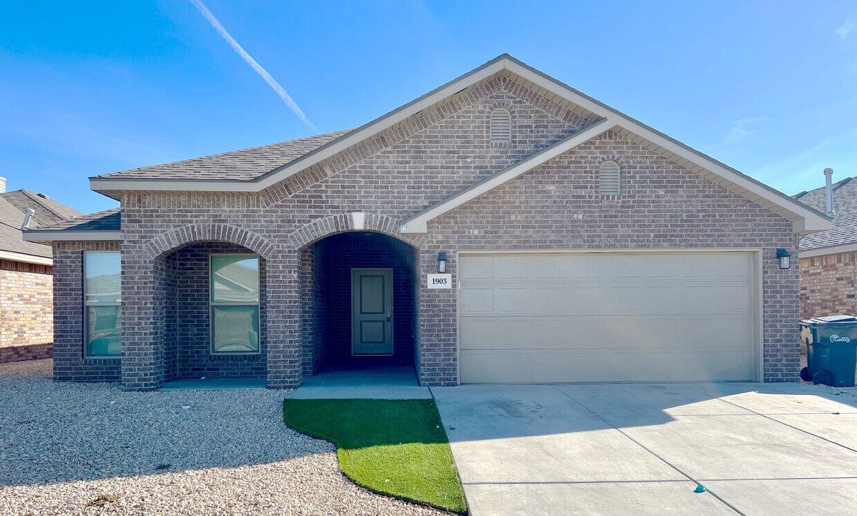 Primary Photo - 4 Bedroom Betenbough Home Available Now!