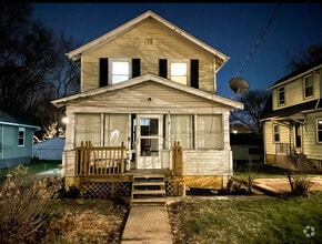Building Photo - 2024 Green St