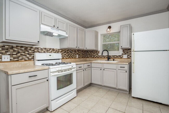 Foto del edificio - 723 Glen Rhea Dr