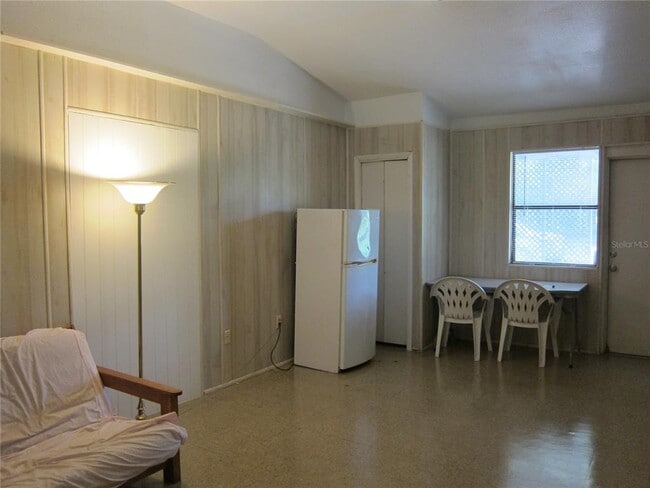 Foto del edificio - 1602 SW Williston Rd