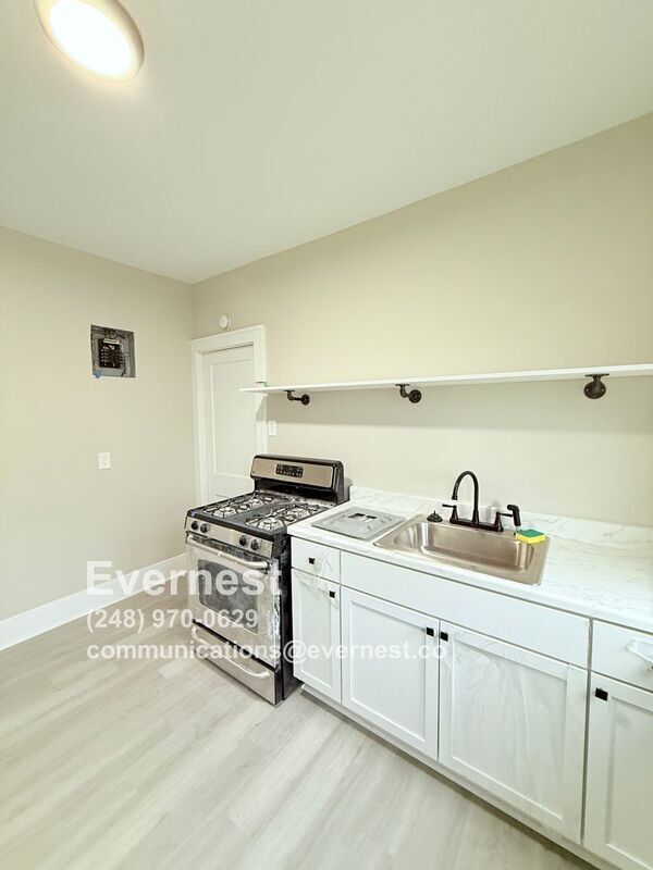 Foto del edificio - 5440 Milford St