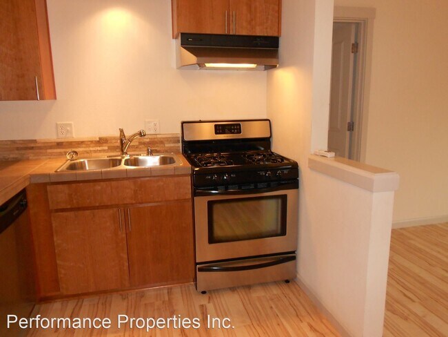 Foto del edificio - 8950 N Kellogg St