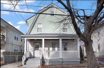 Building Photo - 71 Marion Ave N