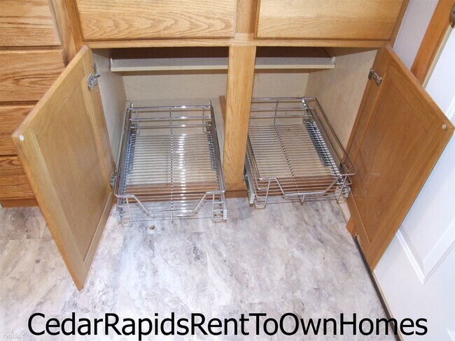 Foto del edificio - 4 br, 1.5 bath House - RENT TO OWN Now $14...