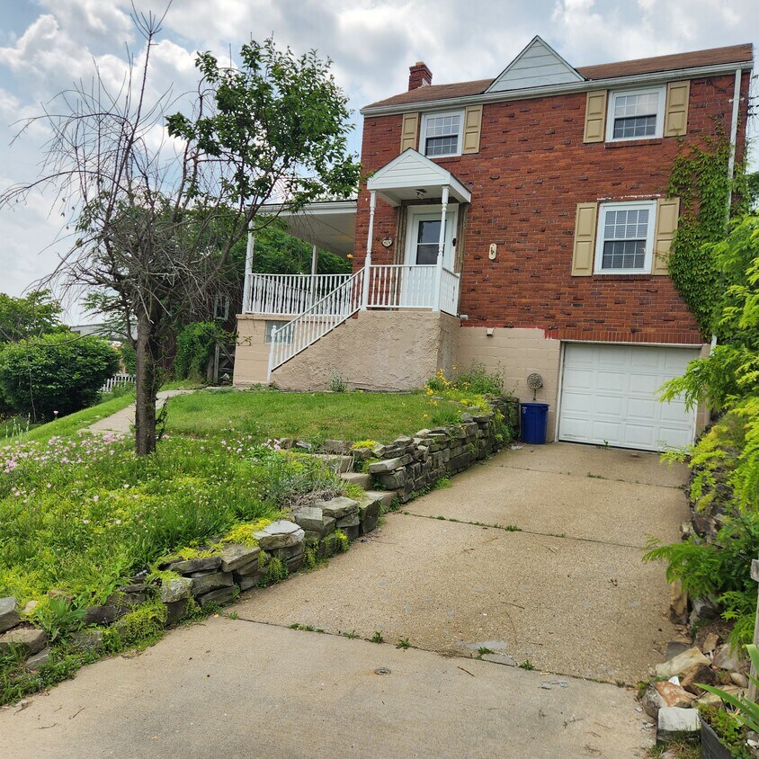Primary Photo - 1624 Bellaire Pl