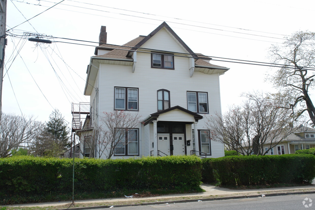 Primary Photo - 120 Chelsea Ave