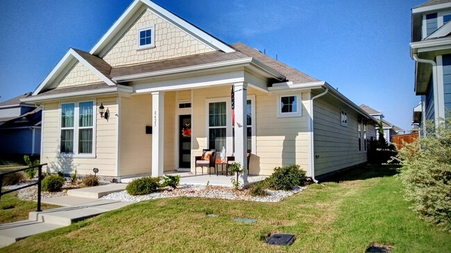 Photo - 8423 Martinique Mews House