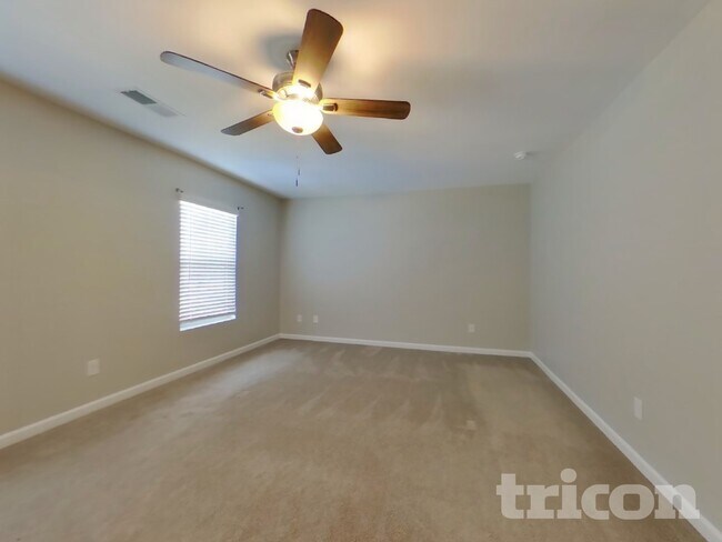 Foto del edificio - 99 Yonah Way