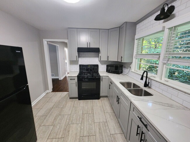 Photo - 2689 Collier Dr NW House