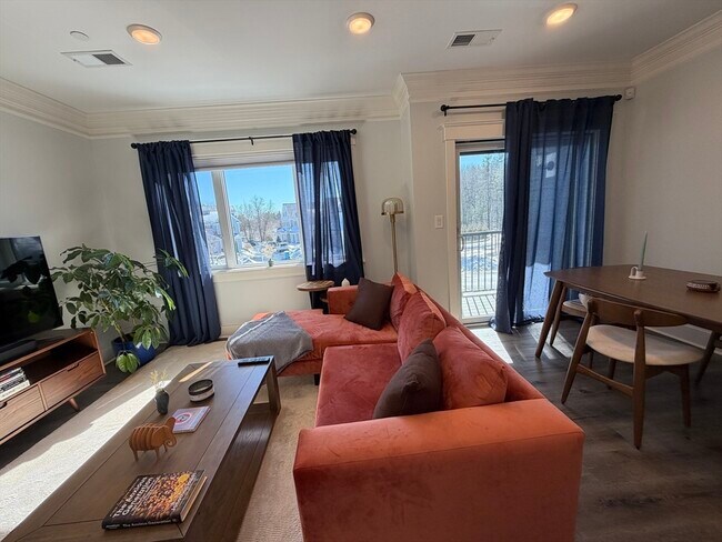 Foto del edificio - 17 Hennery Wy