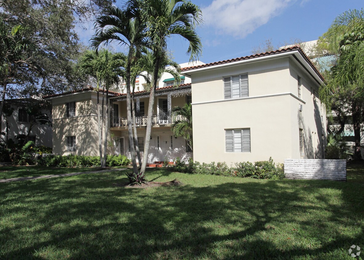 Primary Photo - 625 Almeria Ave