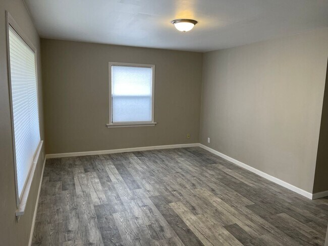 Foto del edificio - 3439 33rd Ave W