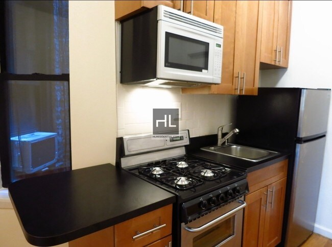 Foto del edificio - 436 E 89th St