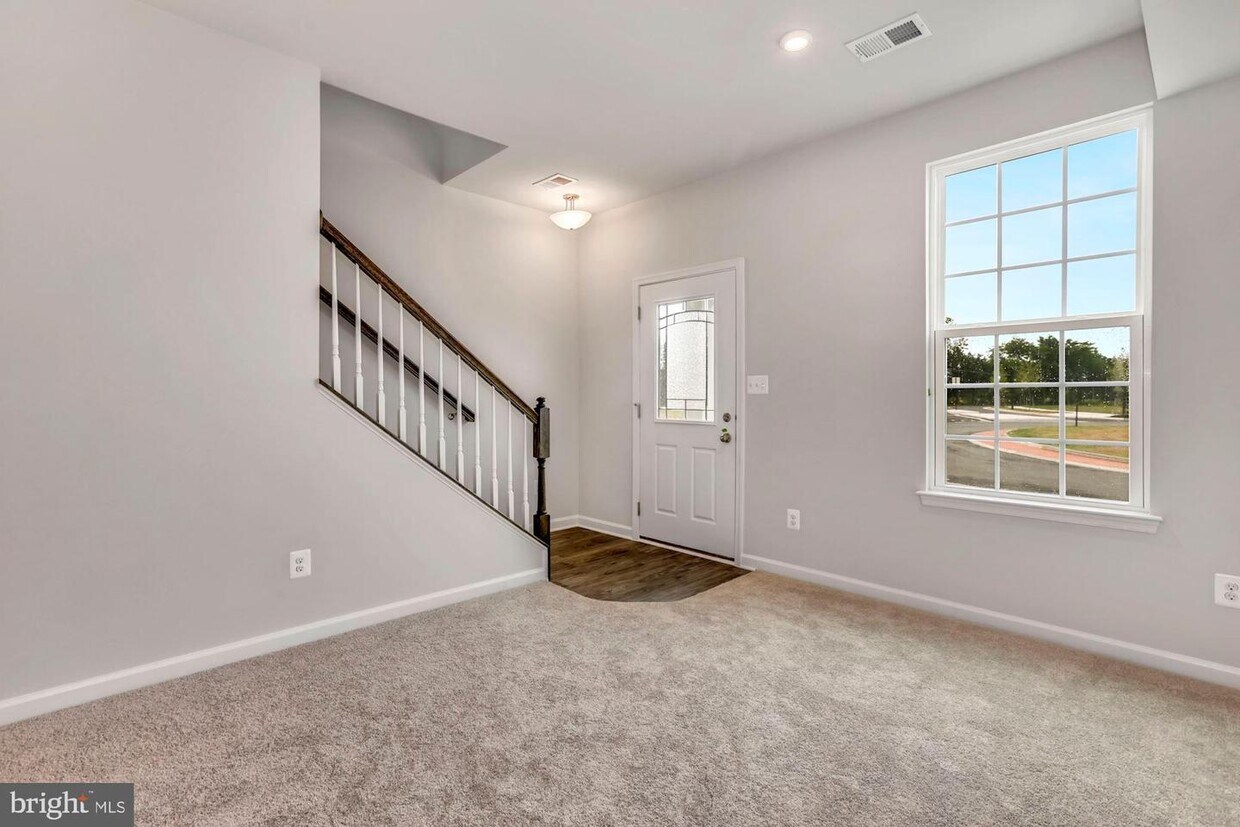 Foto principal - 7504 Hancock St