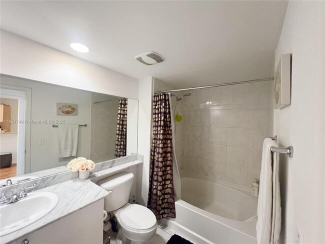 Building Photo - 1 bedroom in Aventura FL 33180