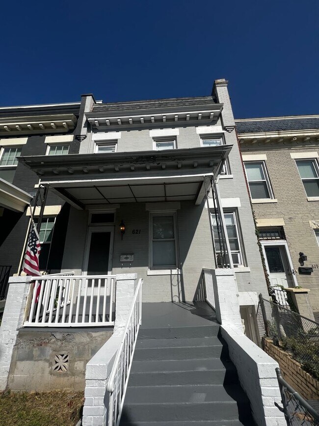 Foto del edificio - Charming 3 BR/2.5 BA Townhome in Columbia ...