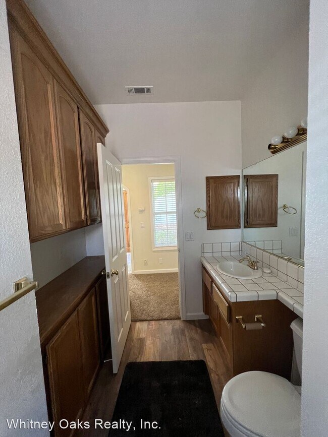 Building Photo - 4 br, 3 bath House - 120 Heaton Court