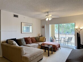 Building Photo - 2640 S University Dr