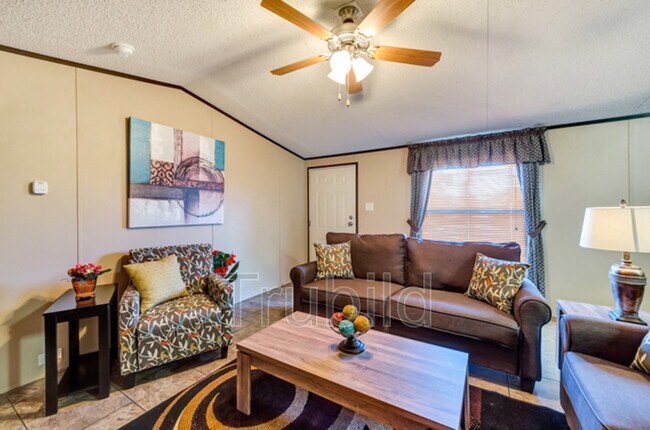 Foto del edificio - 301 Tracey Ln
