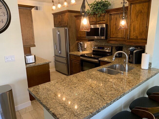 Cocina - 7009 E Acoma Dr