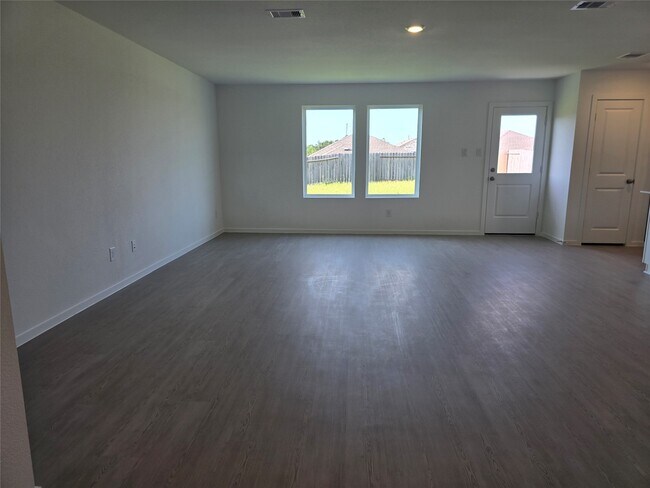 Foto del edificio - 25446 Carnation Ct