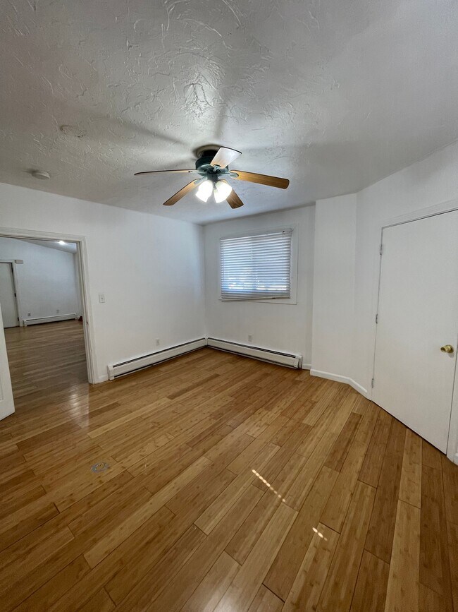 Foto del edificio - 195 Maverick St