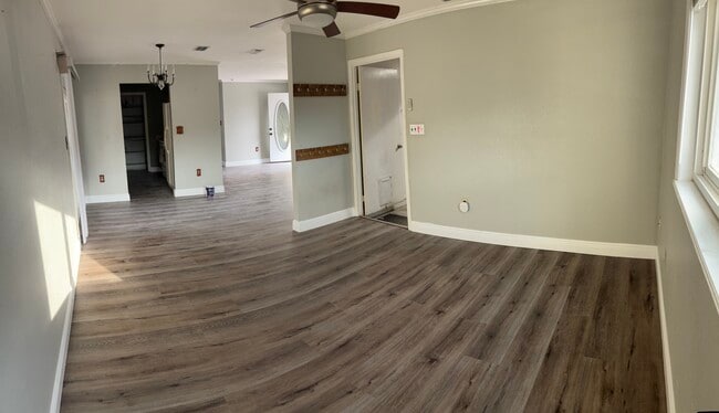 Foto del edificio - 5601 SE 3rd Pl