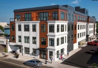 Building Photo - 331 E Main St