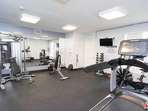 Fitness Room - 19350 Sherman Way