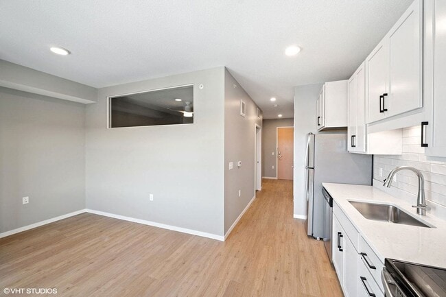 Interior Photo - Lago Apartments