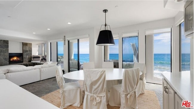 Building Photo - 25252 Malibu Rd