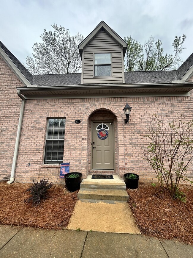 Photo - 107 Ashley Way Townhome