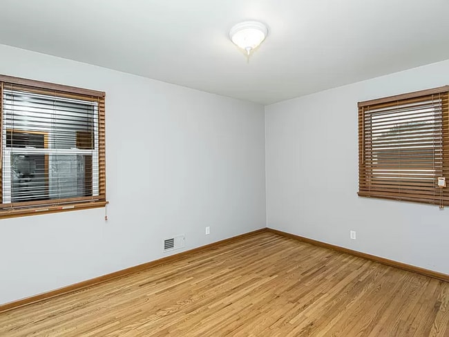 Foto del edificio - 3923 5th St NW