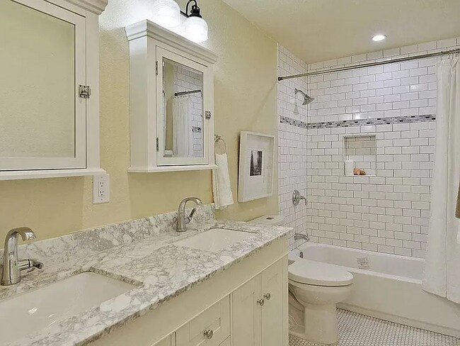 Foto del edificio - 1020 53rd St