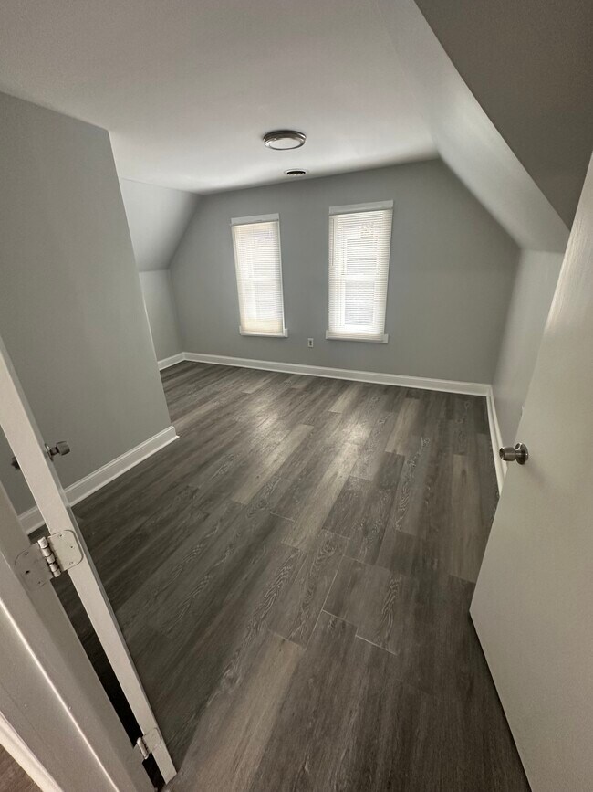 Bedroom - 128 Spring St