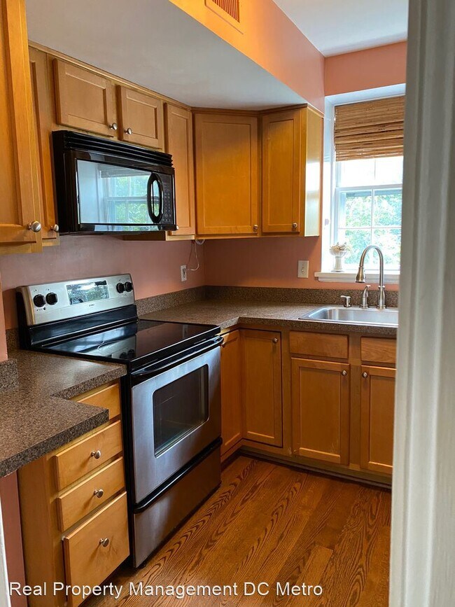 Foto del edificio - 3670 38th St NW