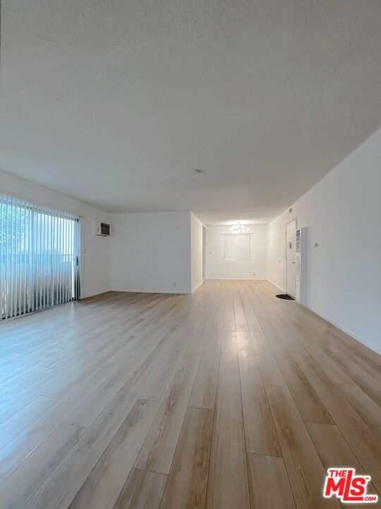 Foto del edificio - 935 N Alfred St