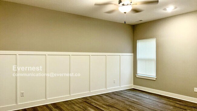 Building Photo - Charming 3-Bedroom Retreat in a Peaceful N...