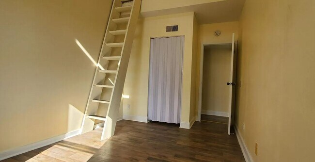 Foto del edificio - 2315 Chickasaw St