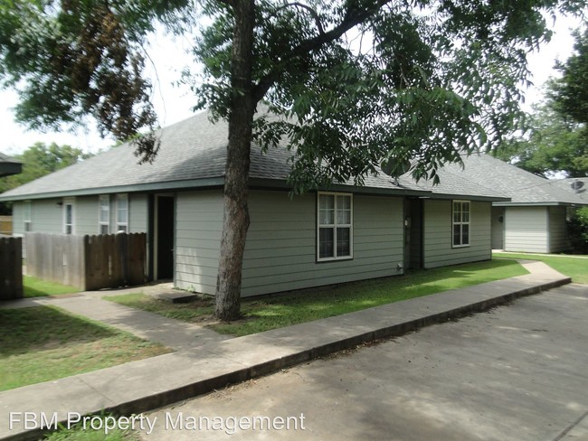 Building Photo - 105 Ave B