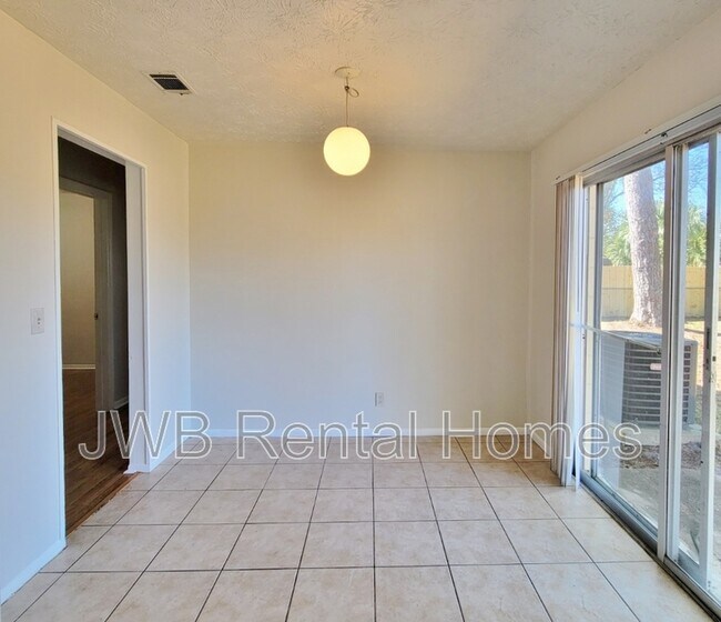 Foto del edificio - 938 Stokes St