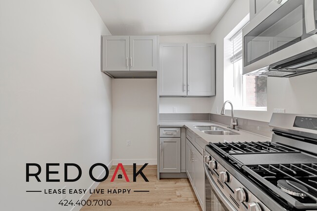 Building Photo - 341 S Alvarado St