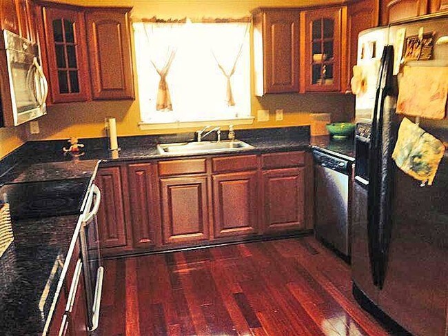 Foto del edificio - 6321 Brant Ln