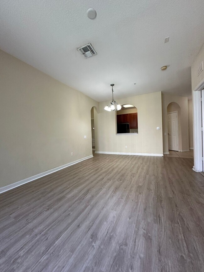 Building Photo - 6451 Old Park Ln
